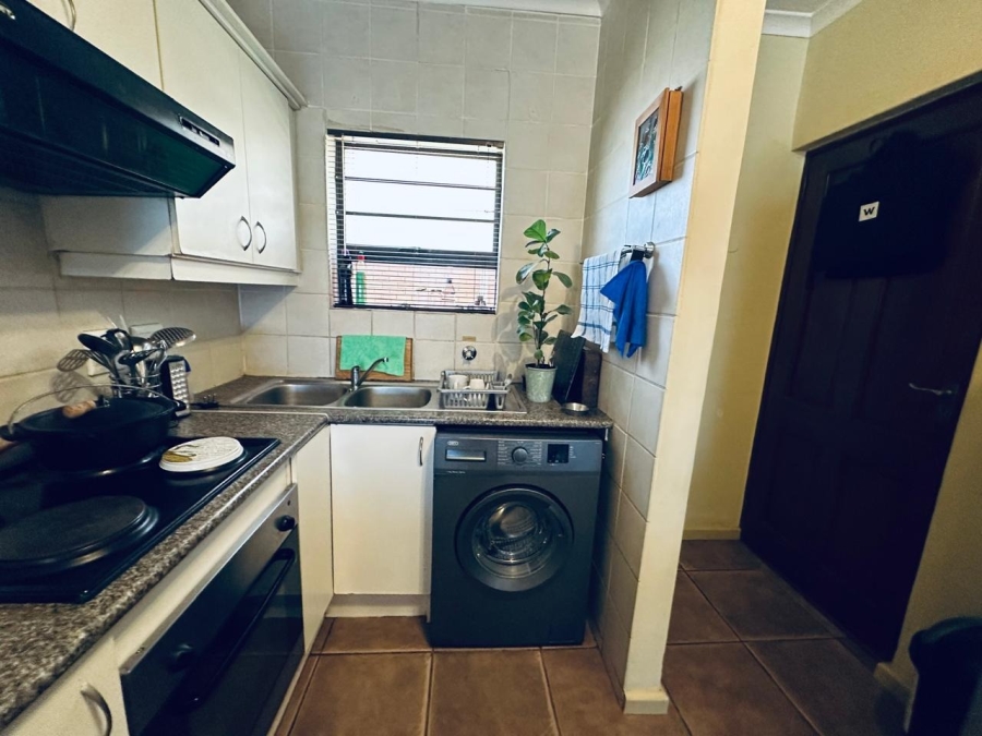 2 Bedroom Property for Sale in Fairview Golf Estate Western Cape